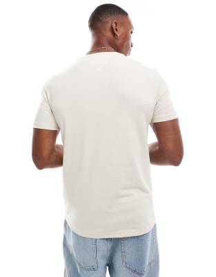 Tommy Jeans Badge T-shirt In White