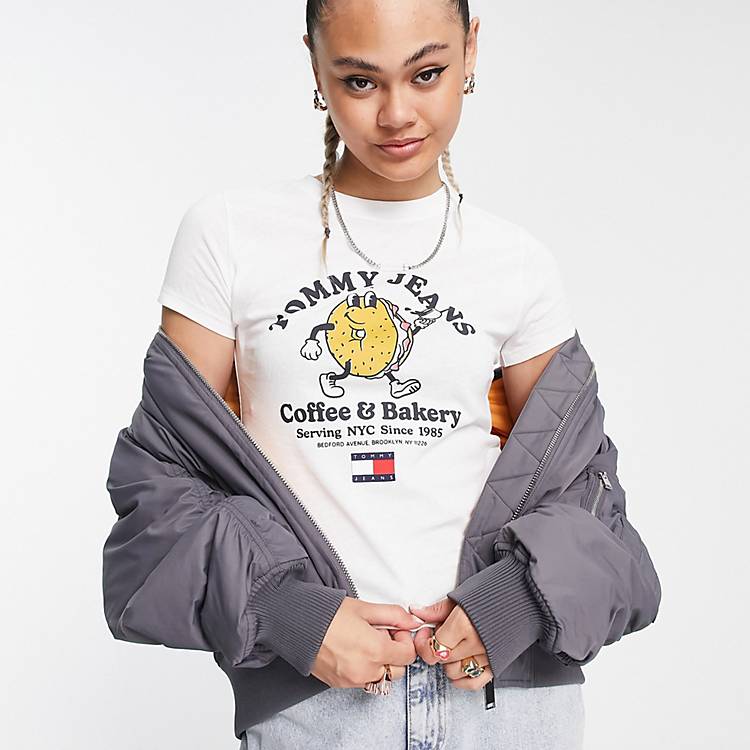 Tommy Jeans Bagel graphic logo t-shirt in white | ASOS