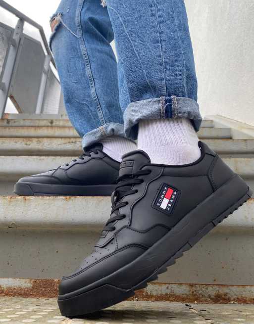 Tommy sneakers hot sale black