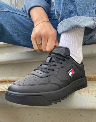 tommy basket trainers