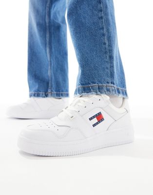 Tommy Jeans retro basket essential trainers in white - ASOS Price Checker