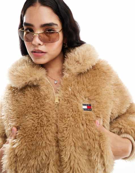 Tommy Jeans – Beige kort jacka i fårskinnsimitation - view 1