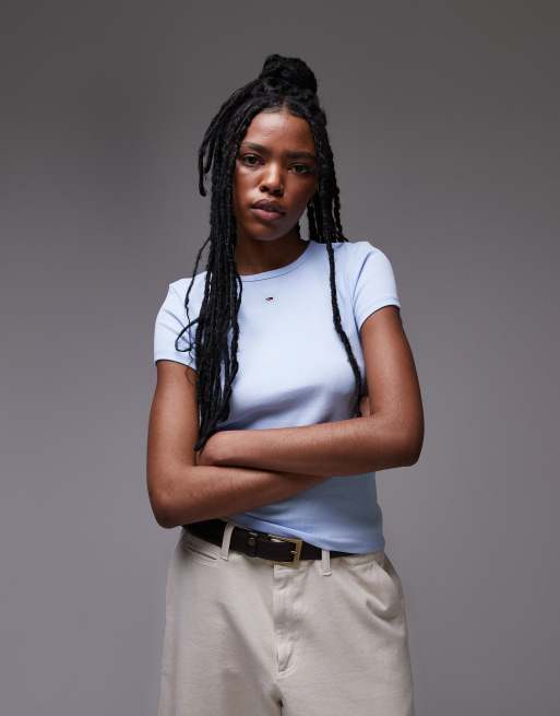 Tommy Jeans – Błękitny prążkowany T-shirt z naszywką, 3 z 4
