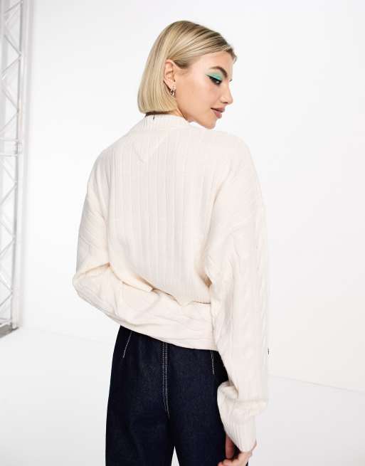 Tommy Jeans – Biały sweter o pudełkowym kroju z flagą, 2 z 4