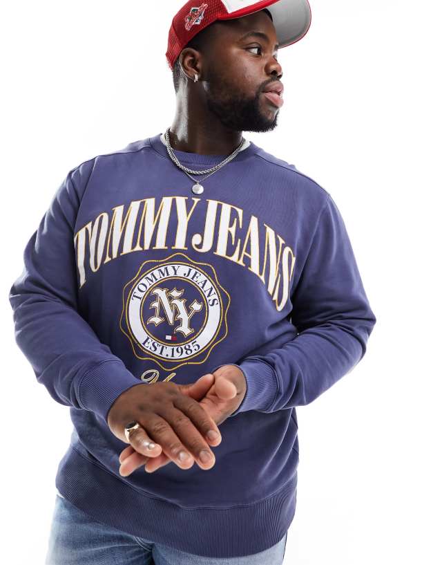 Tommy Jeans - big & tall boxy luxe varsity crewneck sweatshirt in navy