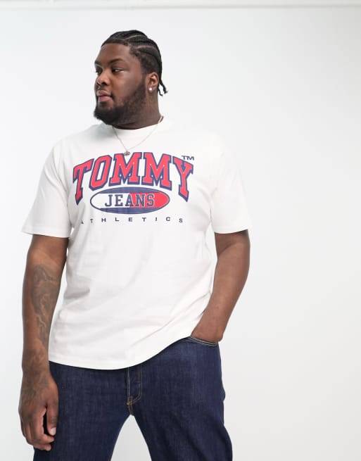 Tommy Jeans – Big & Tall – Essential – T-Shirt in Weiß mit Logo-Grafikprint