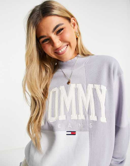 Tommy Jeans – Blå sweatshirt med collegelogga