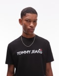 [Tommy Jeans] Tommy Jeans blurred logo t-shirt in black Chest 46 Black