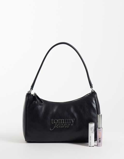 Tommy Jeans bold script logo shoulder bag in black, 2 of 4