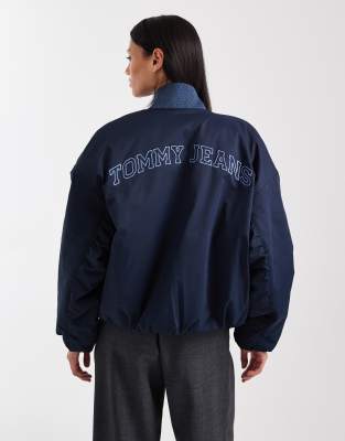 Tommy Jeans - Bomberjacke aus Nylon in Marineblau