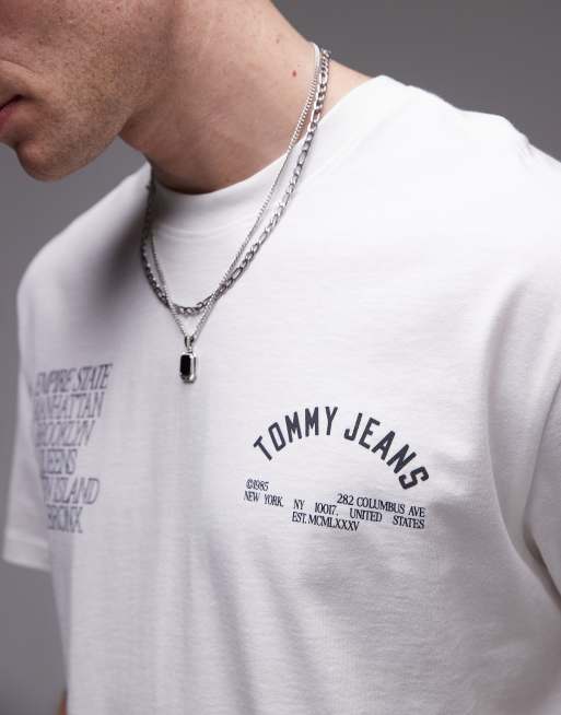 Tommy Jeans – Boroughs – Biały T-shirt z napisem na plecach, 3 z 4