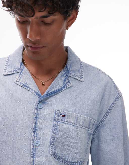 Tommy Jeans – Bowler-Jeanshemd in heller Waschung, 3 von 4