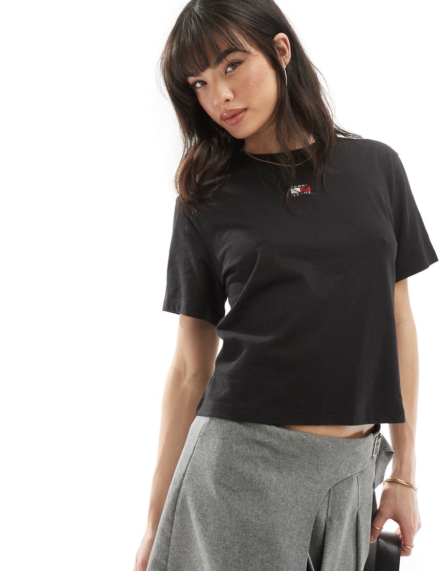 Tommy Jeans boxy badge t-shirt in black