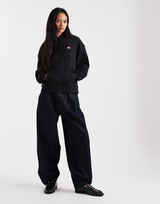 Tommy Jeans - Boxy hoodie en badge in zwart, 3 van 4