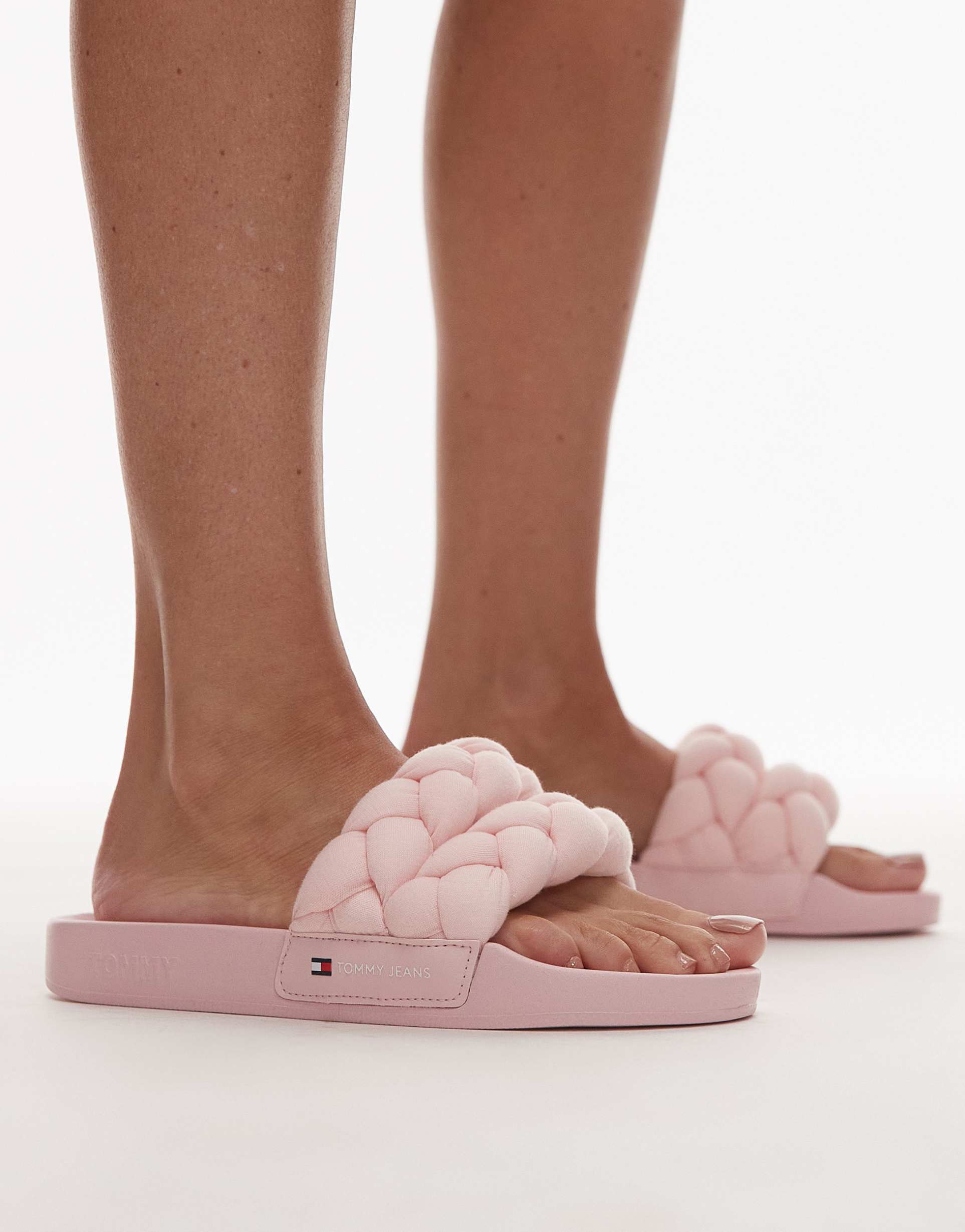 tommy jeans braided slides in baby pink
