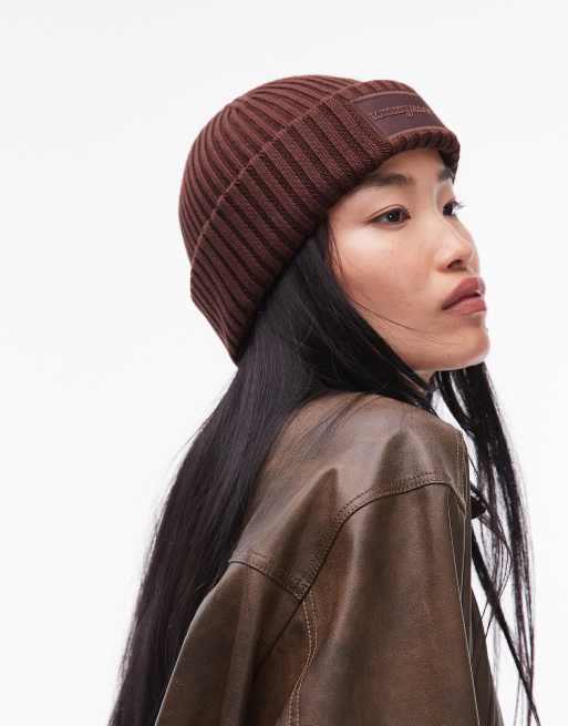 Tommy Jeans – Breit gerippte Strickmütze in Schokobraun, 3 von 3
