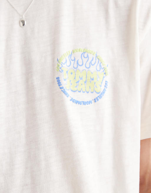Tommy Jeans bubble flame logo relaxed fit t-shirt in cream, 5 of 5