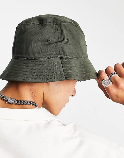 Tommy Jeans bucket hat with flag logo in green