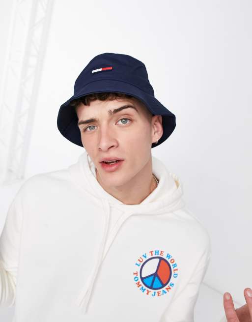 Tommy Jeans bucket hat with flag logo in navy