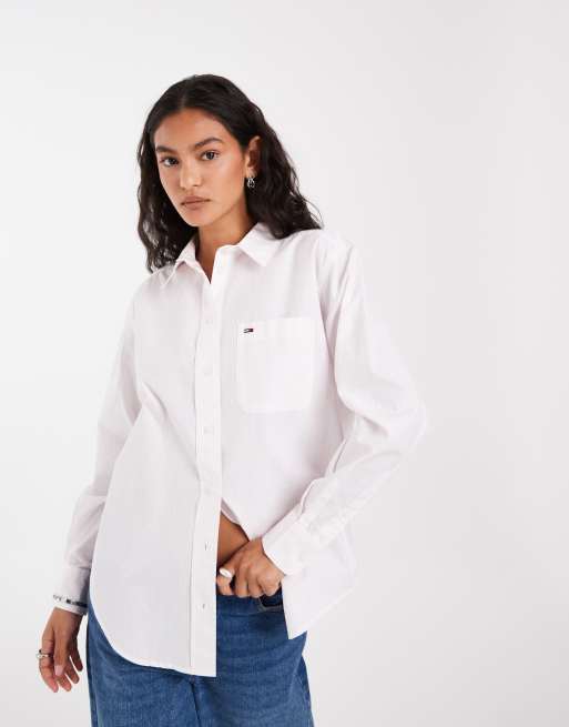Tommy Jeans camisa holgada con logotipo de bandera a rayas rosa claro, 1 de 4