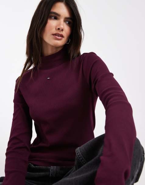Tommy Jeans - camiseta de manga larga con cuello alto y logo de bandera en burdeos - view 1