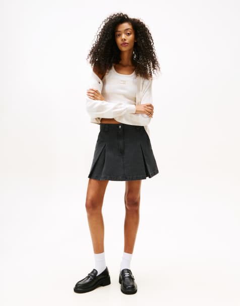 Tommy Jeans canvas mini pleated skirt in black - view 1
