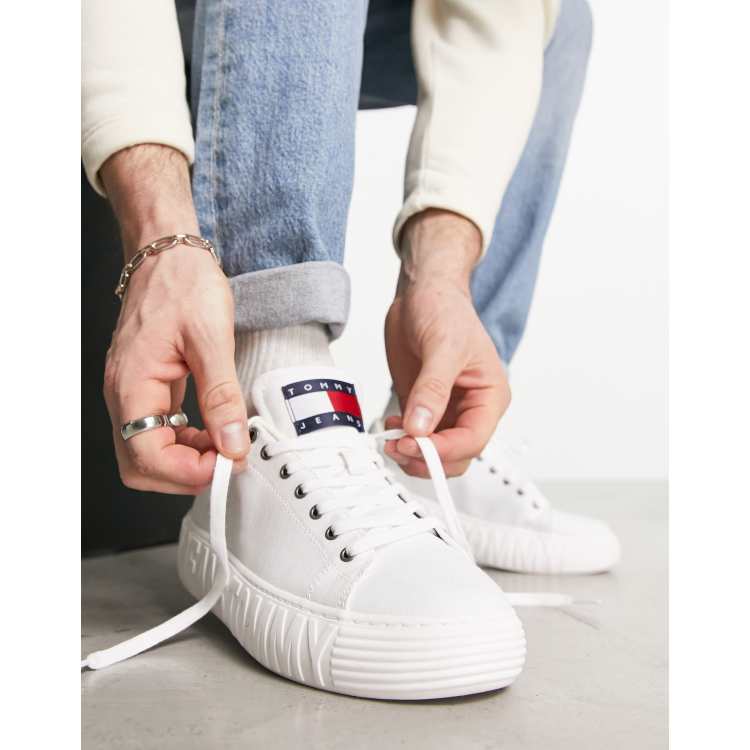 Tommy hilfiger 2025 white canvas sneakers