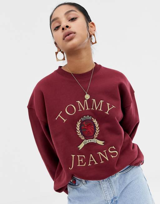 Tommy jeans crest on sale crewneck