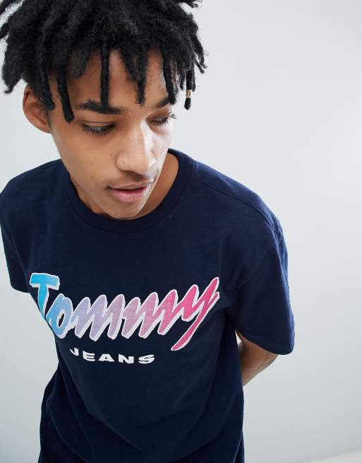 Tommy jeans store neon script