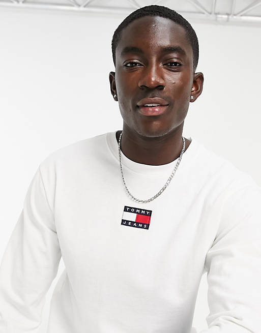 Tommy Jeans center flag logo long sleeve T-shirt in white | ASOS
