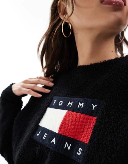 Tommy Jeans center flag sweater in pink