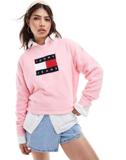 Tommy Jeans center flag sweater in pink