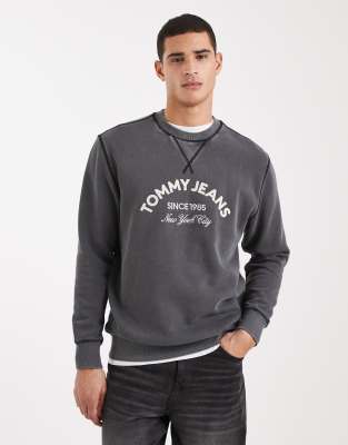 Tommy Jeans Centre Arch Applique Logo Sweatshirt In Black