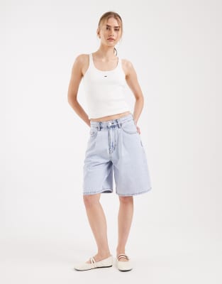 Tommy Jeans Charlie denim shorts in light wash blue denim light 22590₽