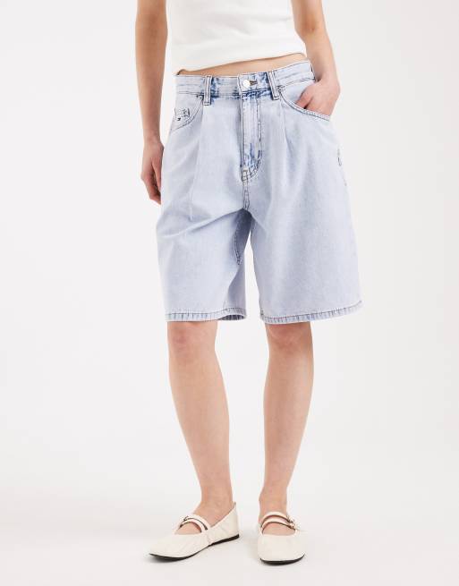 Tommy Jeans Charlie denim shorts in light wash blue, 4 of 5