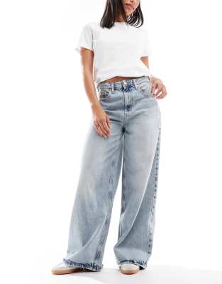 Tommy Jeans - Charlie - Jean ample taille mi-haute - Délavage blanchi-Bleu