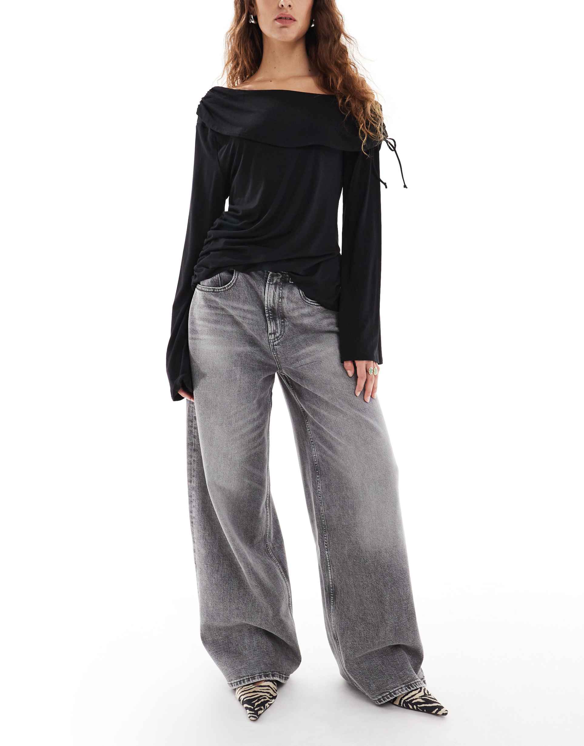 tommy jeans charlie mid rise loose wide leg jeans in washed gray