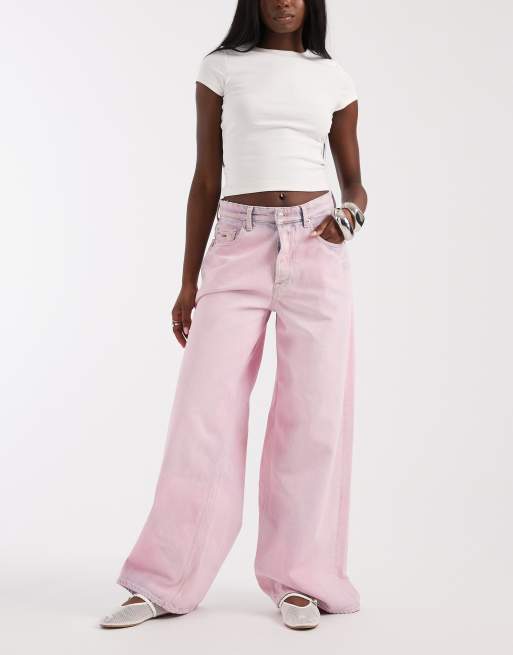 Tommy Jeans - Charlie - Pink jeans med mellemhøj talje og løstsiddende pasform