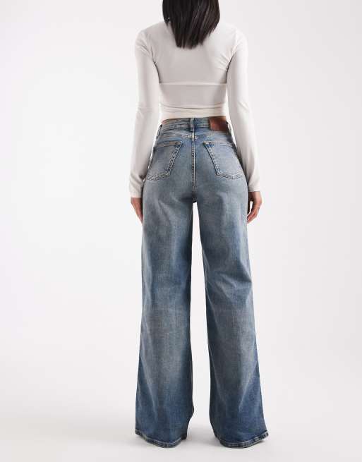 Tommy Jeans – Charlie – Sprane niebieskie jeansy z szerokimi nogawkami, wysokim stanem i haftowanym logo, 3 z 5