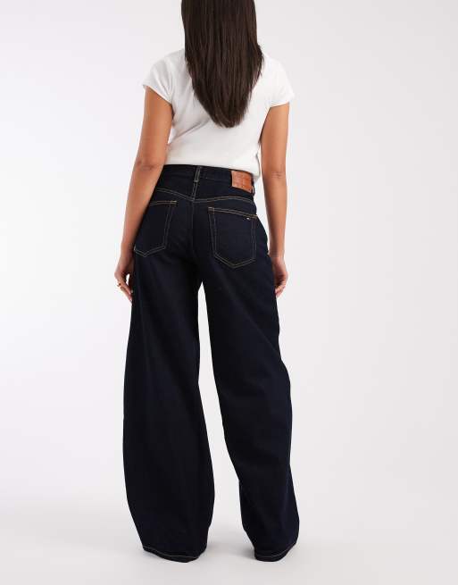 Tommy Jeans Charlie workwear wide leg jeans in dark wash, 2 of 5