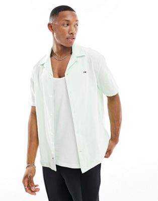 Tommy Jeans Unisex linen blend camp shirt in green - ASOS Price Checker
