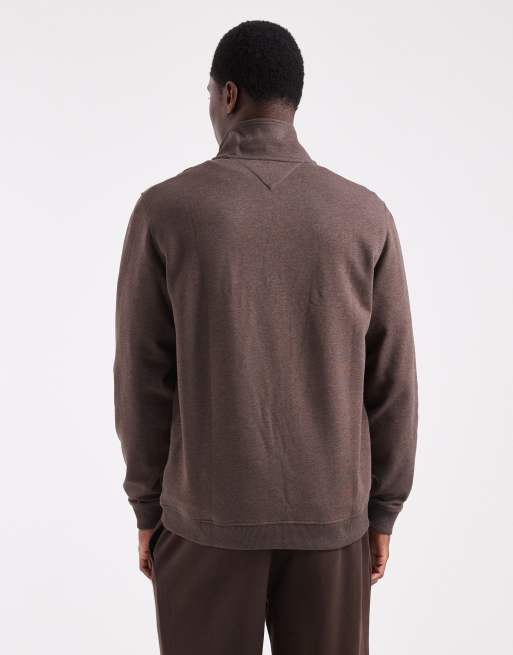 Tommy Jeans chest flag logo 1/4 zip-up jumper in brown , 3 of 5