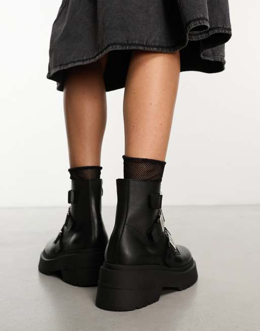 Tommy hilfiger hardware rubber hot sale boots