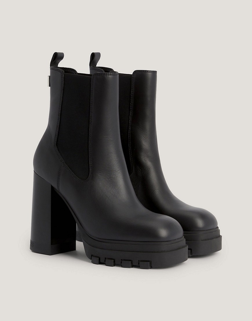 Tommy Jeans chunky heel chelsea boot in Black