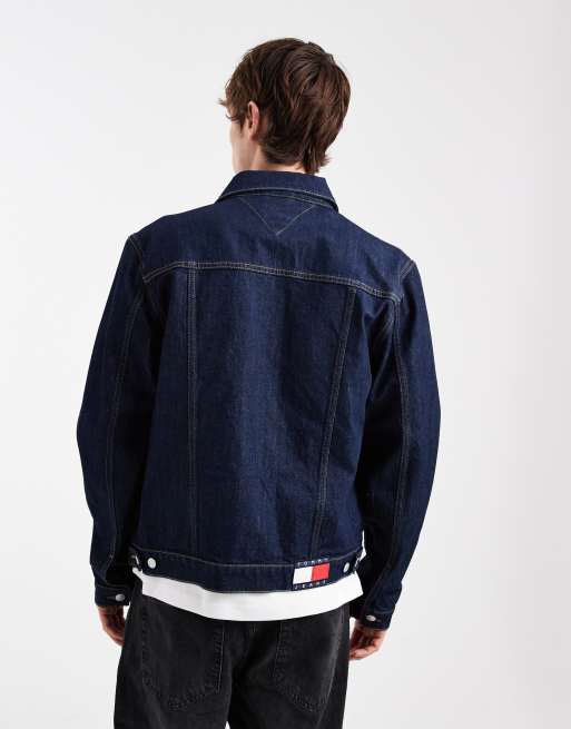 Tommy Jeans – Ciemnoniebieska kurtka jeansowa typu trucker, 4 z 6
