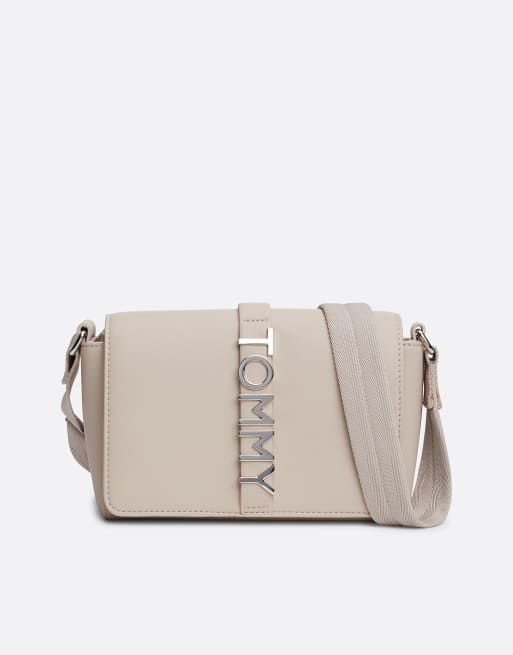 Tommy Jeans - City - Sac bandoulière avec rabat à logo - Rose clair