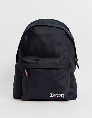 Tommy Jeans – City – Svart ryggsäck med ikonisk randig detalj