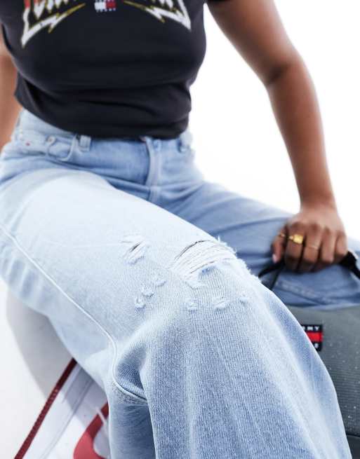 Tommy Jeans Claire high rise wide leg jeans in mid wash, 3 of 5