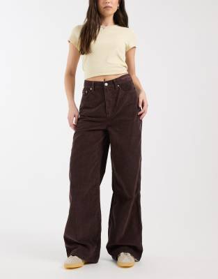 Tommy Jeans - Claire - Pantalon large en velours côtelé à taille haute - Marron chocolat-Brown