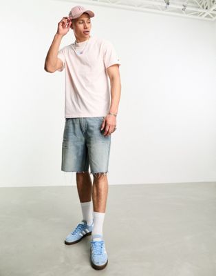 Tommy Jeans classic center pop flag t-shirt in pink - ASOS Price Checker
